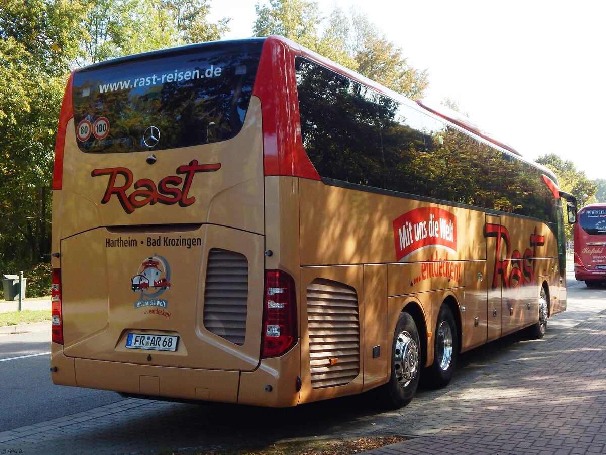 Mercedes Tourismo von Rast aus Deutschland in Waren am 23.09.2019