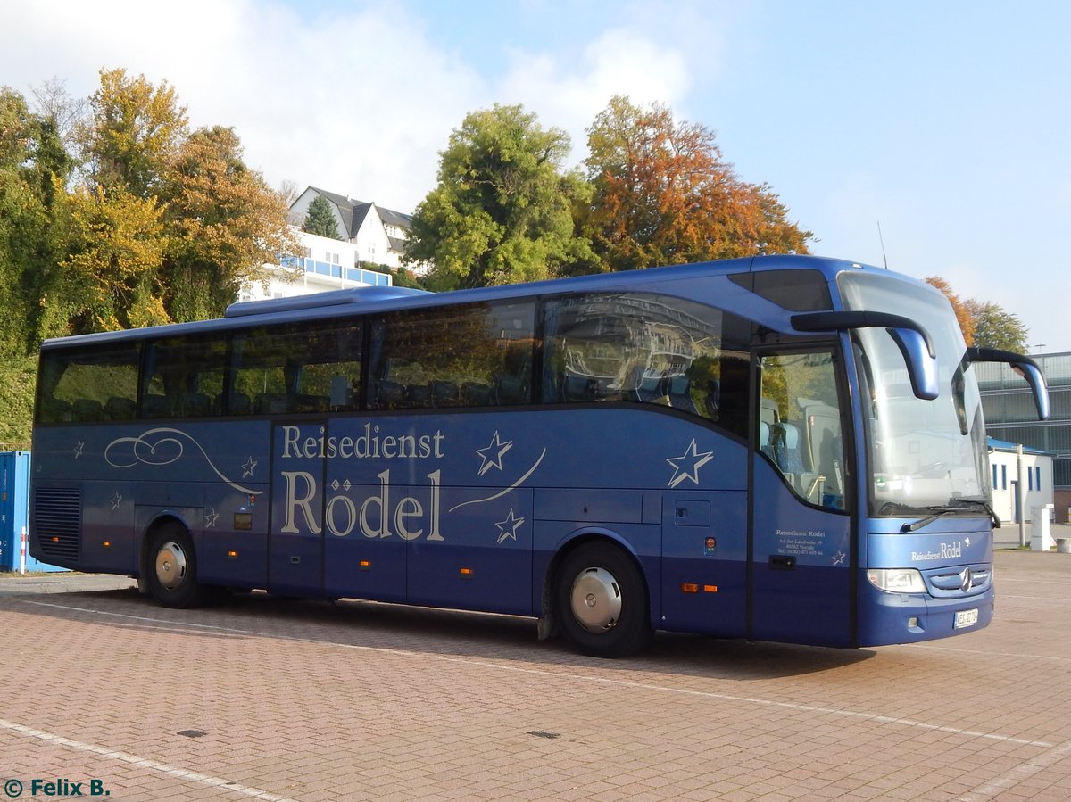 Mercedes Tourismo von Reisedienst Rödel aus Deutschland im Stadthafen Sassnitz am 24.10.2016

