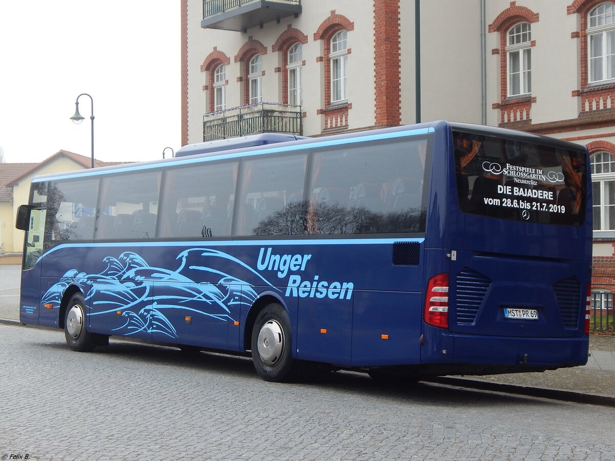 Mercedes Tourismo RH von Unger aus Deutschland in Neustrelitz am 18.12.2018