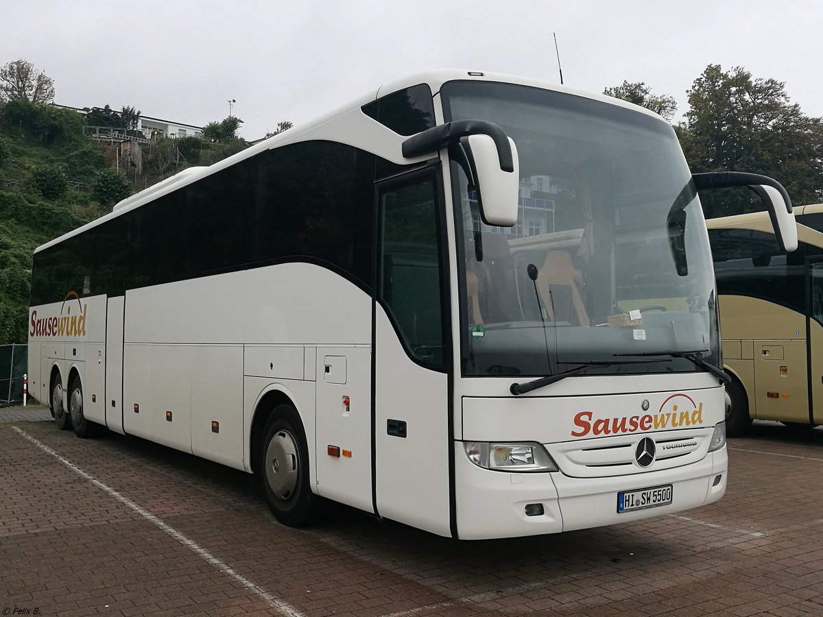 Mercedes Tourismo von Sausewind aus Deutschland im Stadthafen Sassnitz am 14.10.2017
