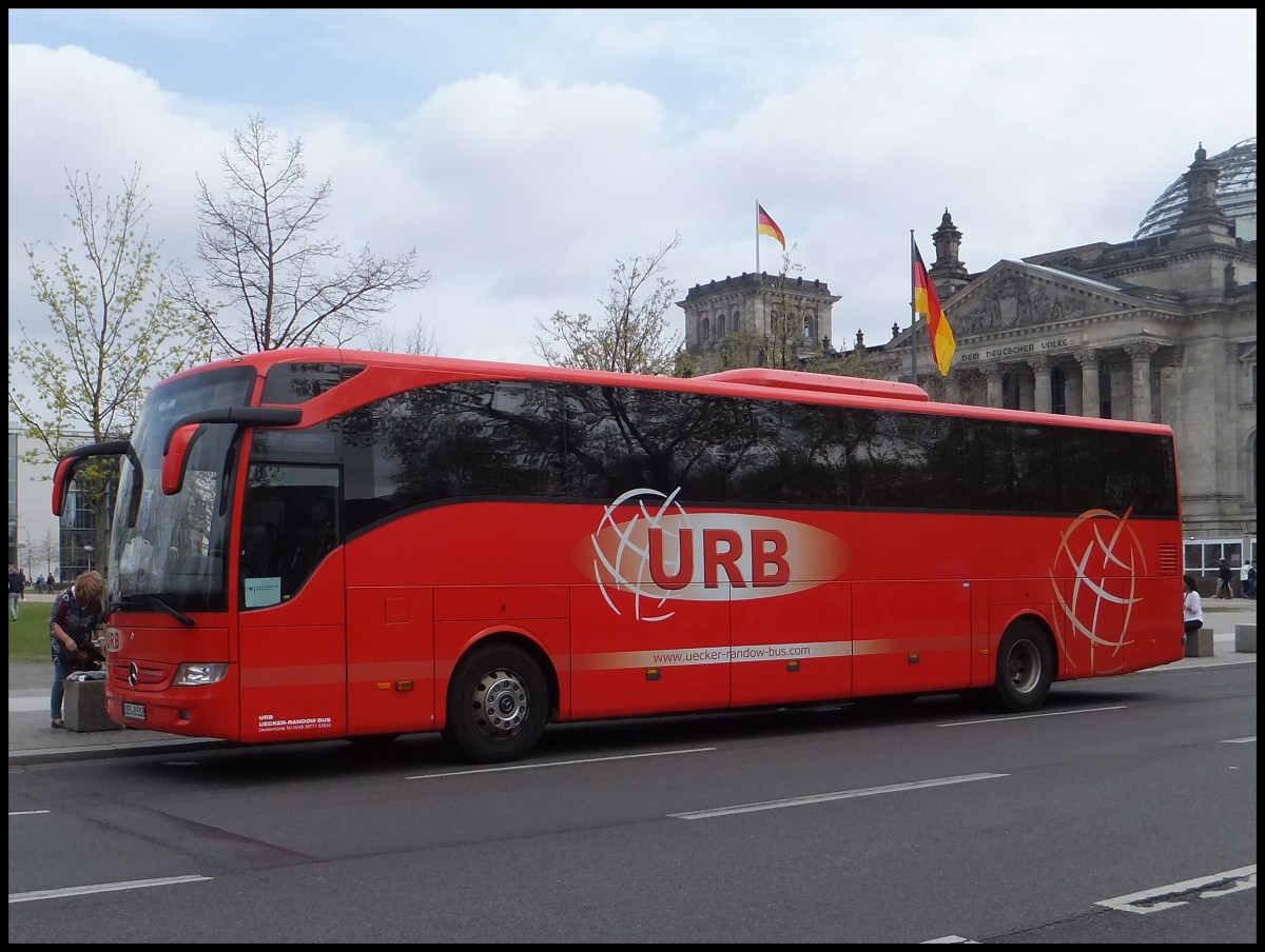 Mercedes Tourismo von URB aus Deutschland in Berlin am 25.04.2013   