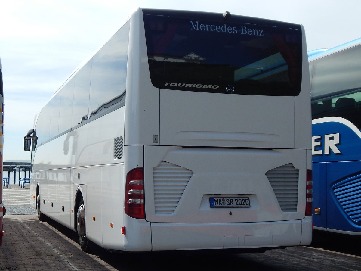 Mercedes Tourismo Vorführwagen im Stadthafen Sassnitz am 05.05.2018