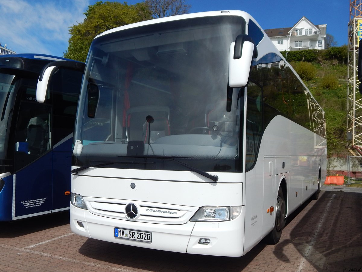 Mercedes Tourismo Vorführwagen im Stadthafen Sassnitz am 05.05.2018