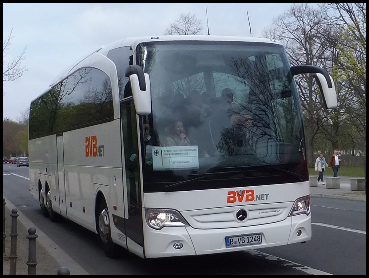 Mercedes Travego von BVB.net aus Deutschland in Berlin am 25.04.2013