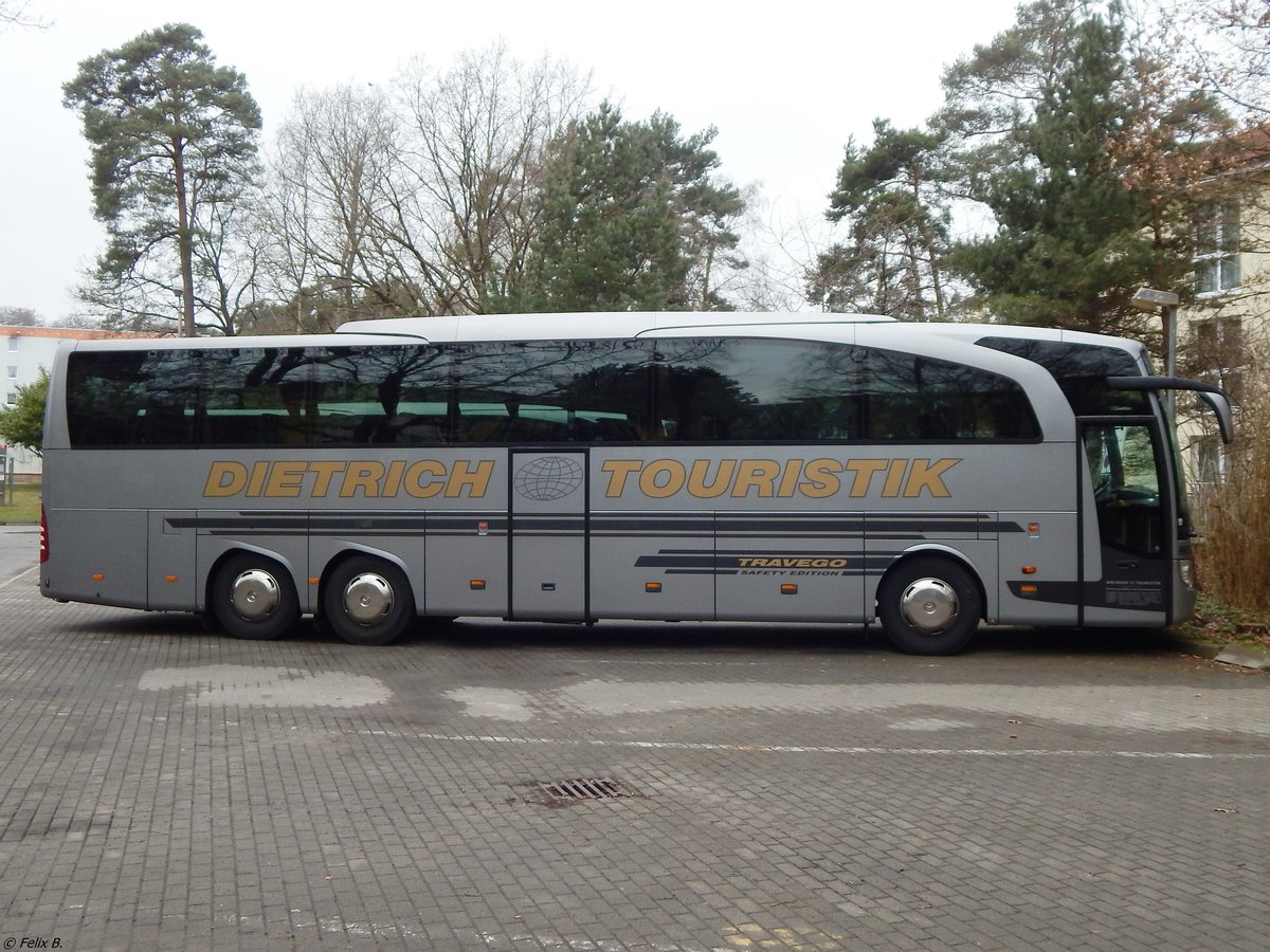Mercedes Travego von Dietrich Touristik aus Österreich in Binz am 14.04.2018