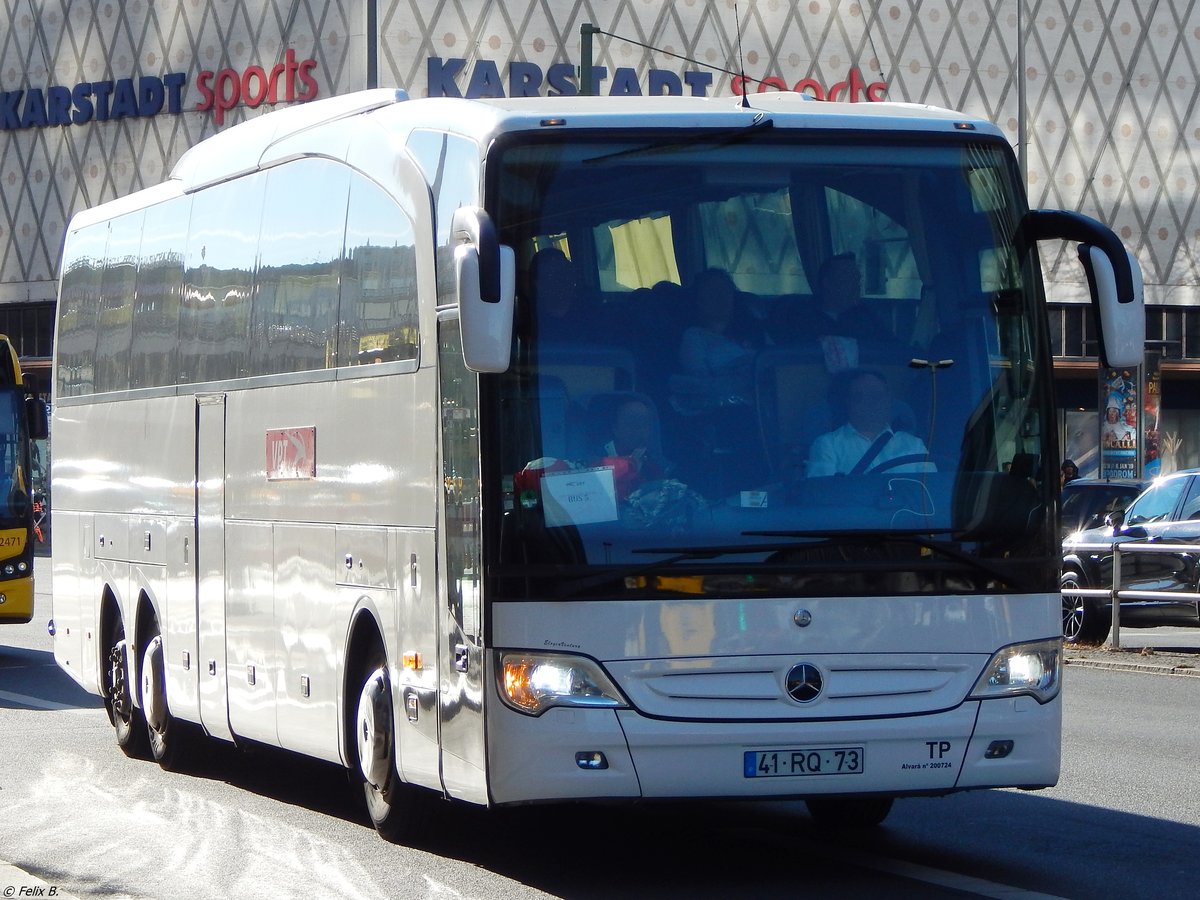 Mercedes Travego von Elogiaventura aus Portugal in Berlin am 31.10.2018