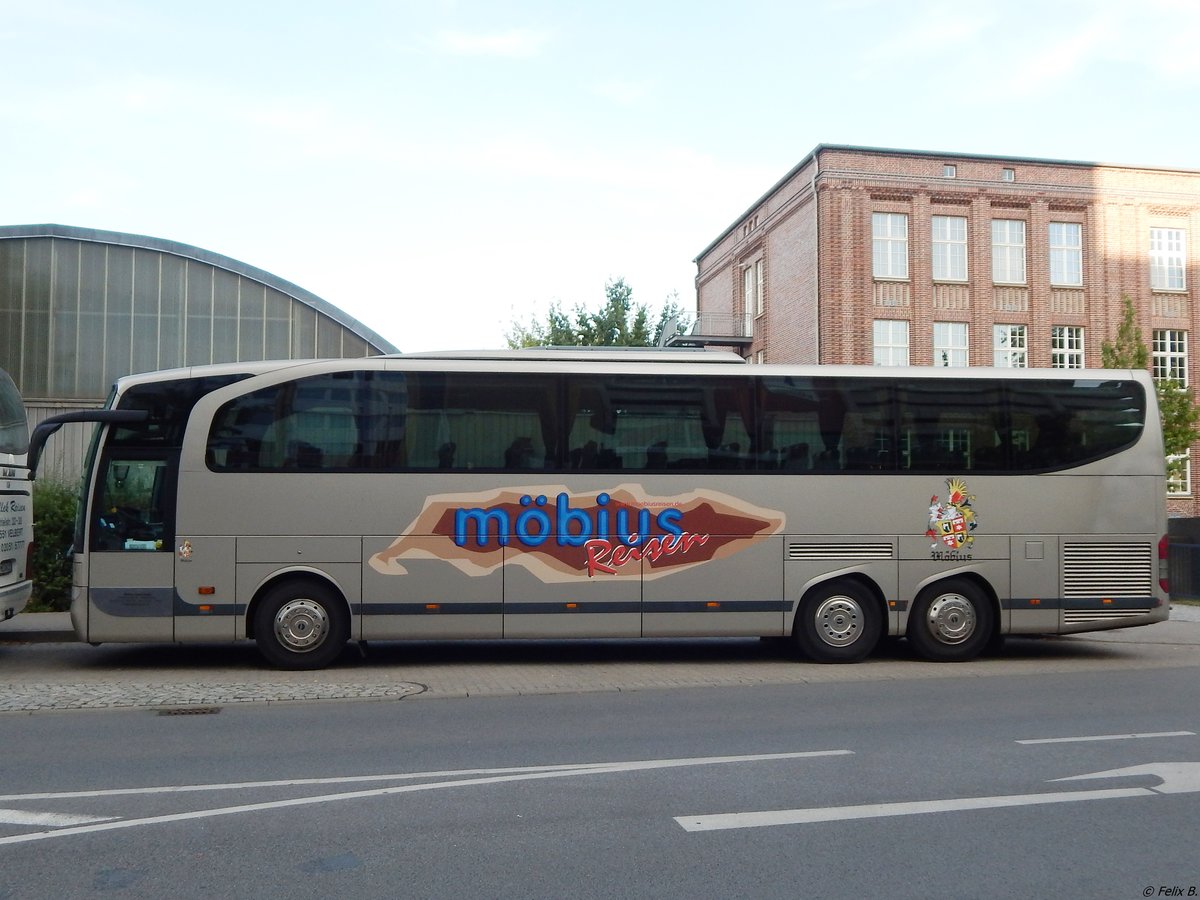 Mercedes Travego von Möbius Reisen aus Deutschland in Neubrandenburg am 30.07.2018