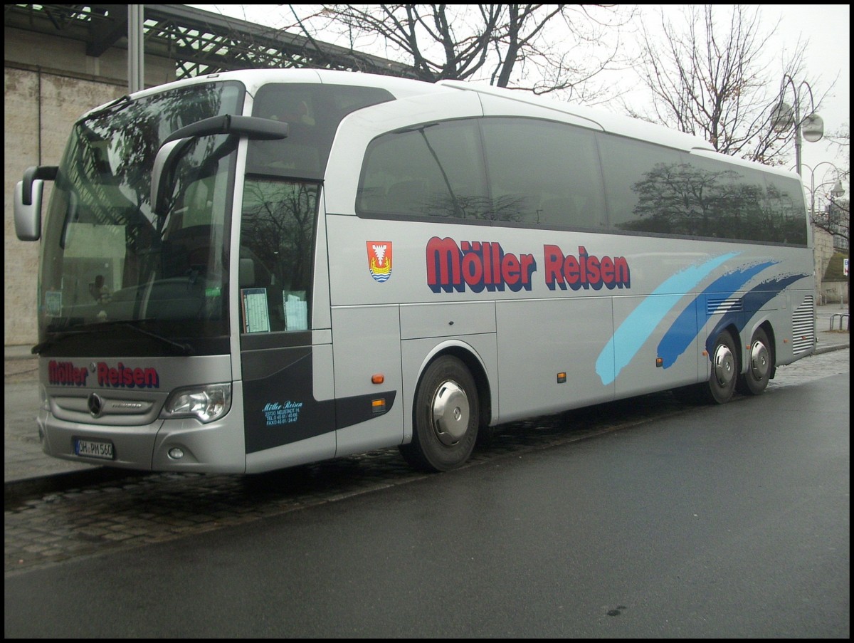 Mercedes Travego von Mller Reisen aus Deutschland in Berlin am 01.12.2012
