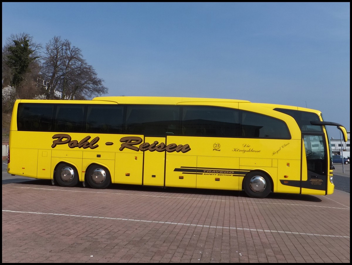 Mercedes Travego von Pohl-Reisen aus Deutschland im Stadthafen Sassnitz am 30.03.2014