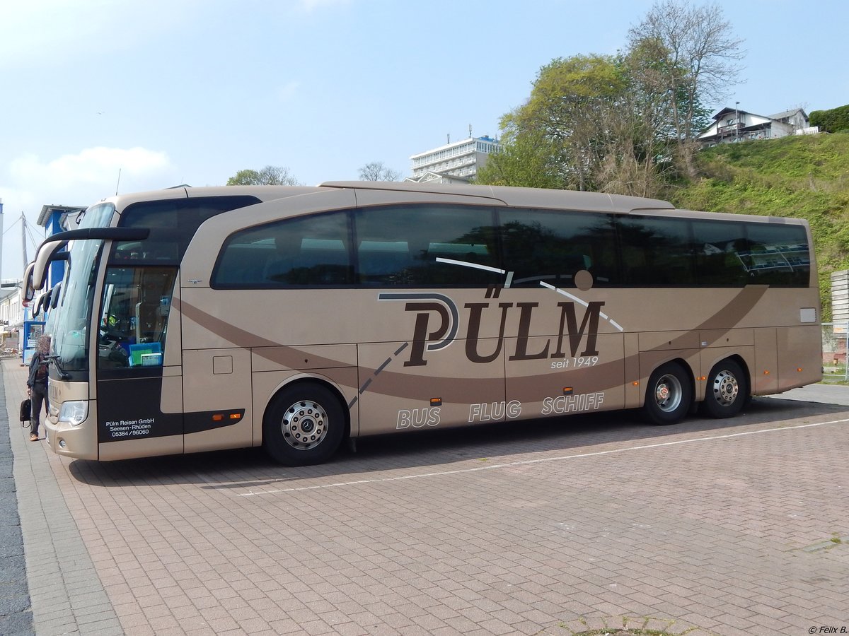 Mercedes Travego von Pülm aus Deutschland im Stadthafen Sassnitz am 03.05.2018