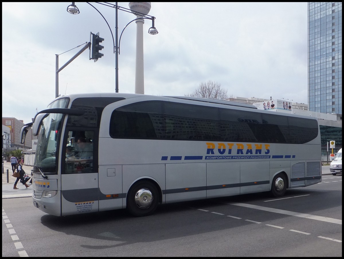 Mercedes Travego von Rotrans aus Polen in Berlin am 25.04.2013