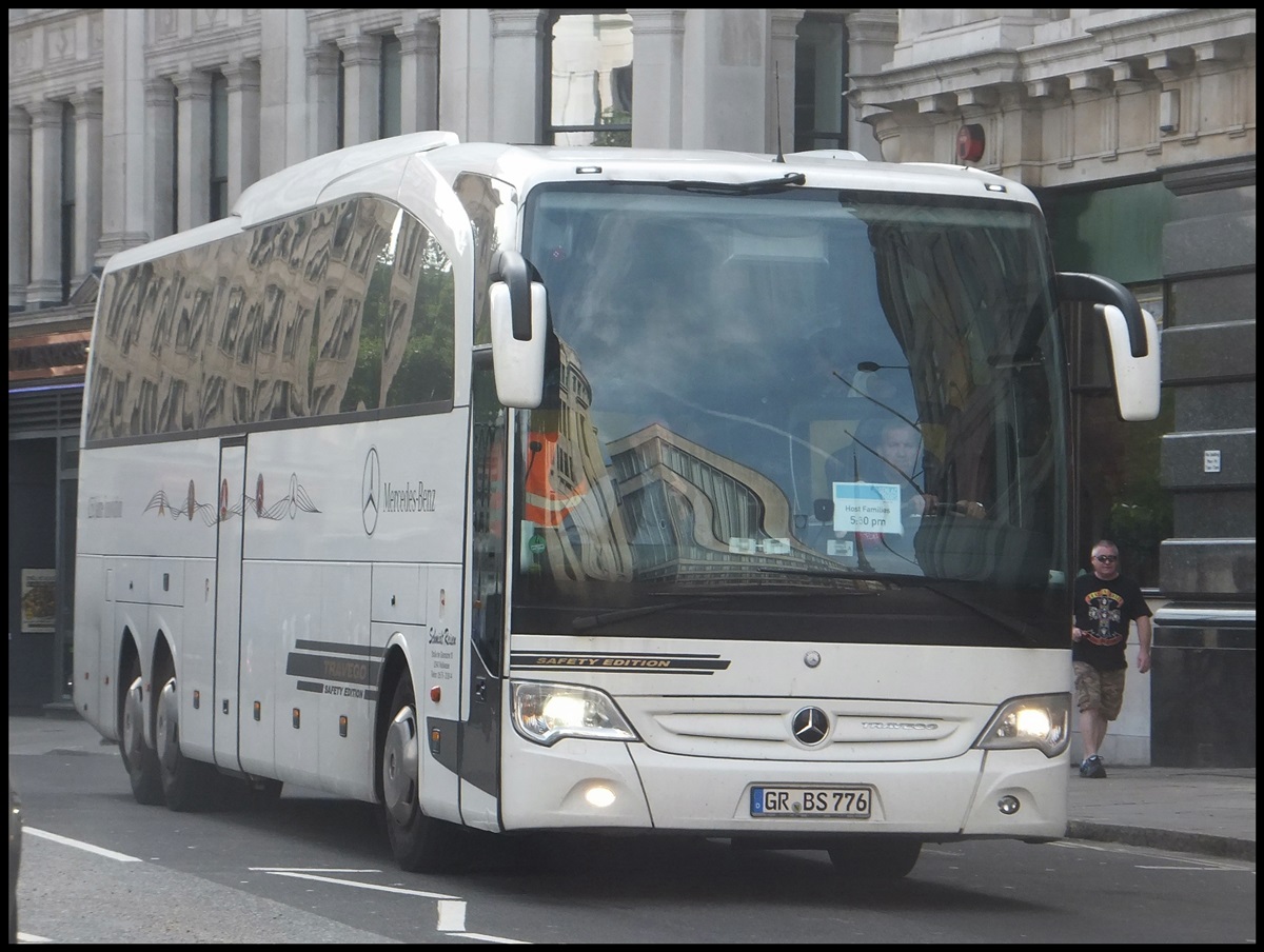 Mercedes Travego von Schmidt-Reisen aus Deutschland in London am 24.09.2013