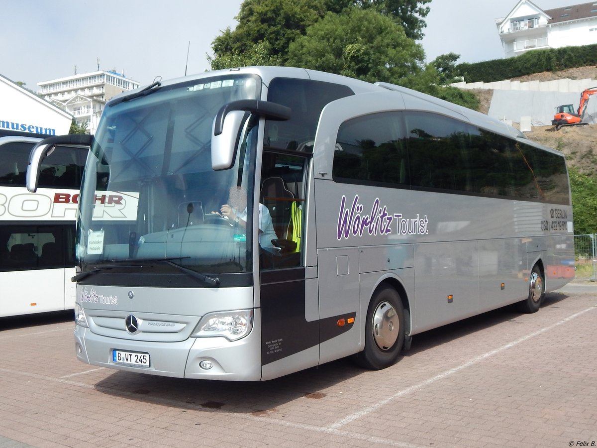 Mercedes Travego von Wörlitz Tourist aus Deutschland im Stadthafen Sassnitz am 28.07.2018
