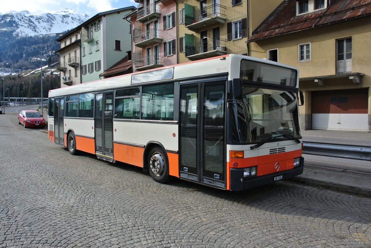 Militrtransport Airolo: MB 405 N, ex. BSU Nr. 65, beim Bahnhof Airolo, 29.03.2014.