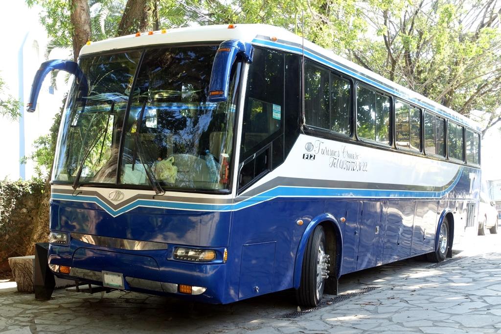 Motor Coach Industries Dina F12  Turismo Crucero , Mexiko 02.04.2018