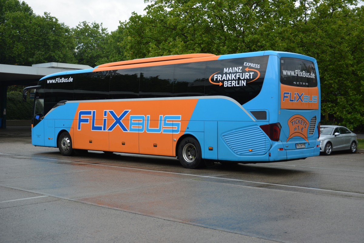 MTK-BW 970 als FlixBus nach Freiburg. Aufgenommen am 08.07.2014 ZOB Berlin.
