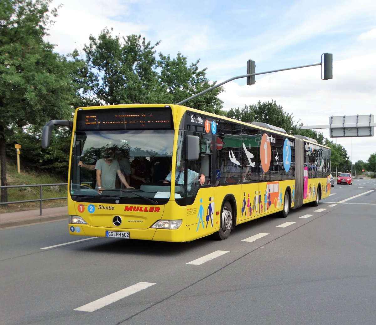 Müller Reisen Mercedes Benz Citaro 1 Facelift G Terminal Shuttle am 29.07.17 in Frankfurt Flughafen