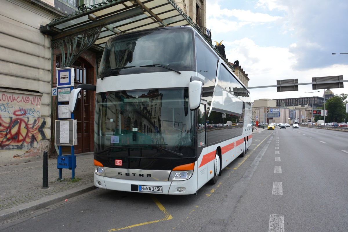 N-WA 1450 steht am Hlavni Nadrazi in Prag. Aufgenommen am 16.07.2014.
