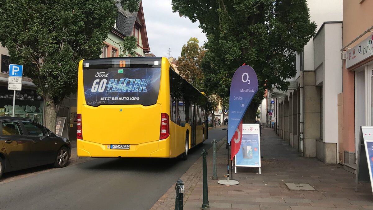Nachschuss auf Bus 60 „Ford Go Electric“ aufgenommen zwischen Ritterstraße und Niddaplatz. 20.09.2021 | 16:26 Uhr