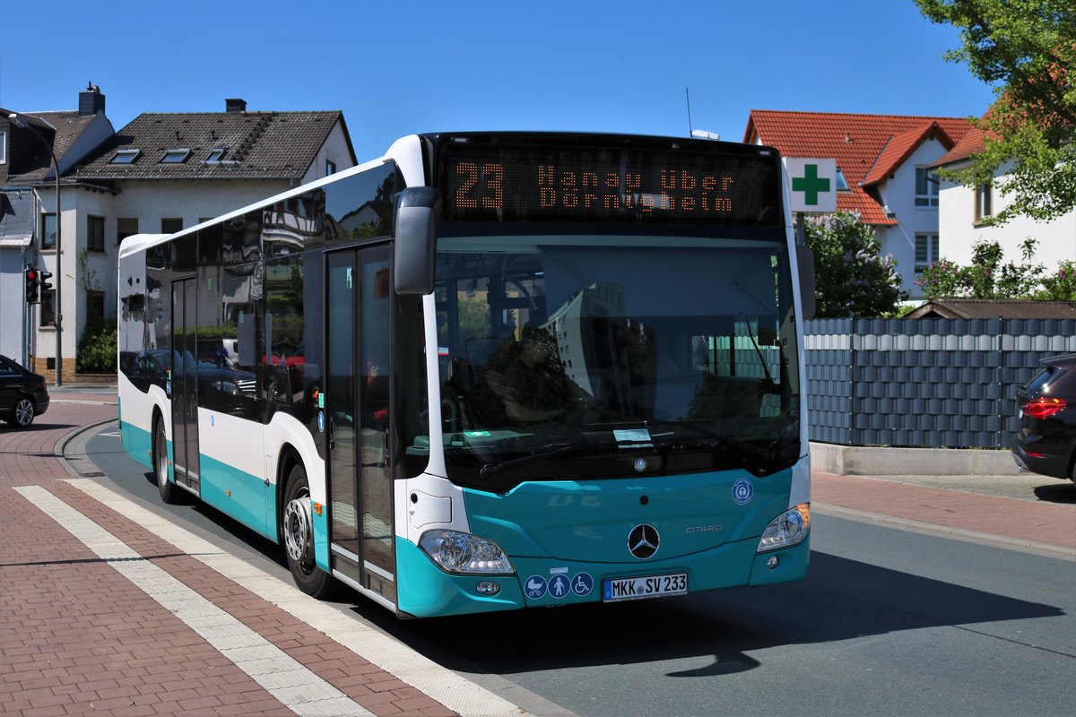 Nagelneuer Stadtverkehr Maintal Mercedes Benz Citaro 2 Wagen 233 am 30.04.19 in Maintal Bischofsheim