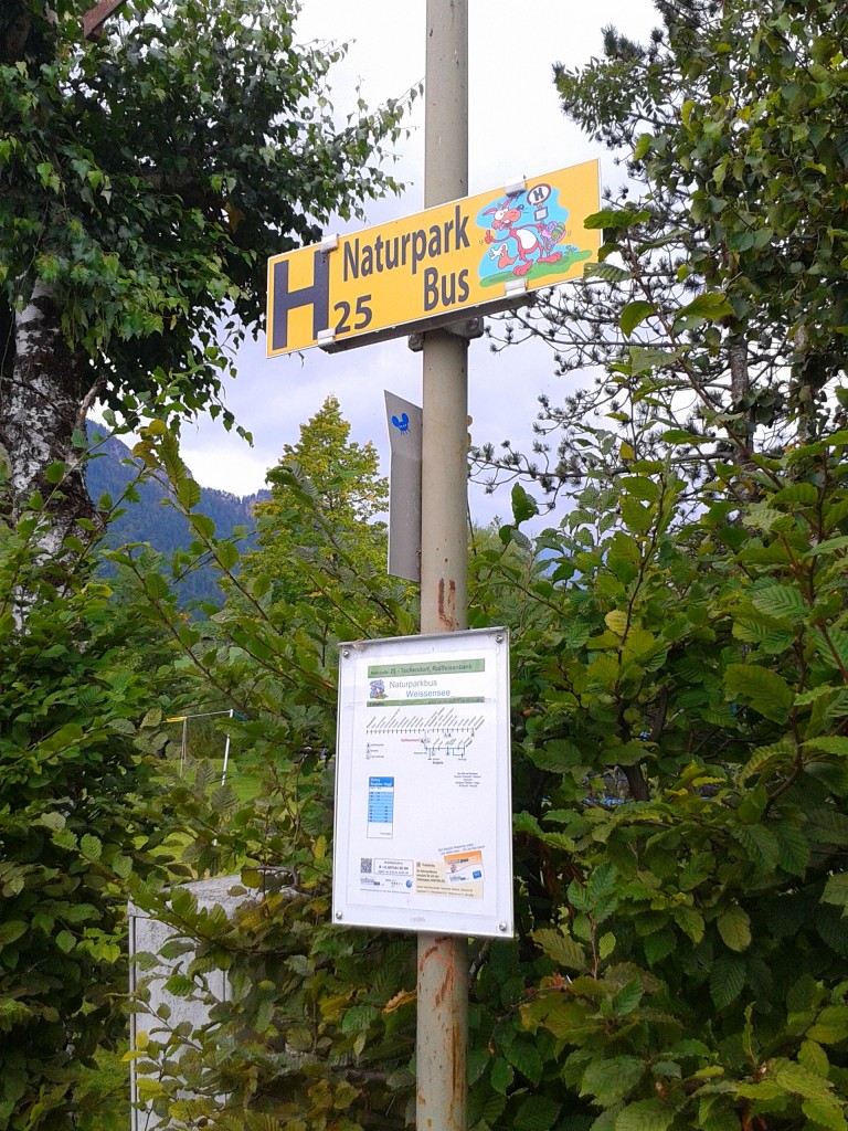 Naturparkbushaltestelle Techendorf, Raiffeisenbank am 13.9.2015
