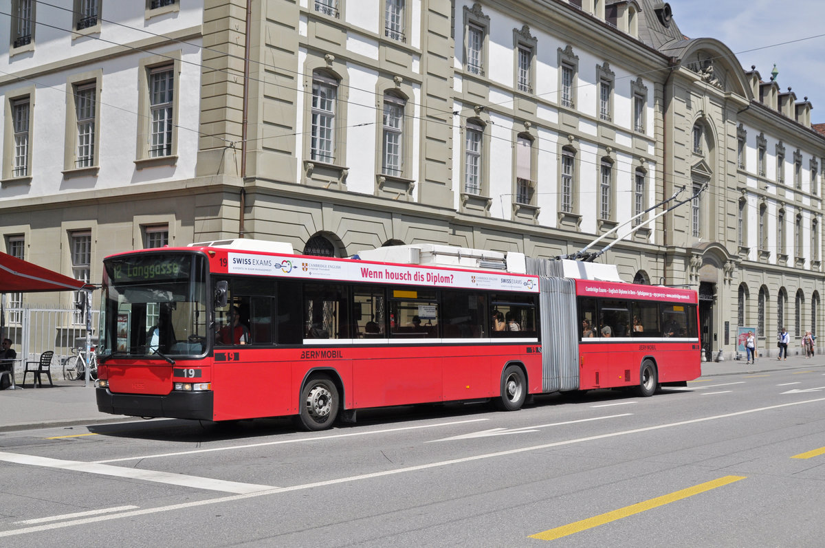 NAW Hess Trolleybus 19, auf der Linie 12, fährt Richtung Bubenbergplatz. Die Aufnahme stammt vom 22.05.2018.