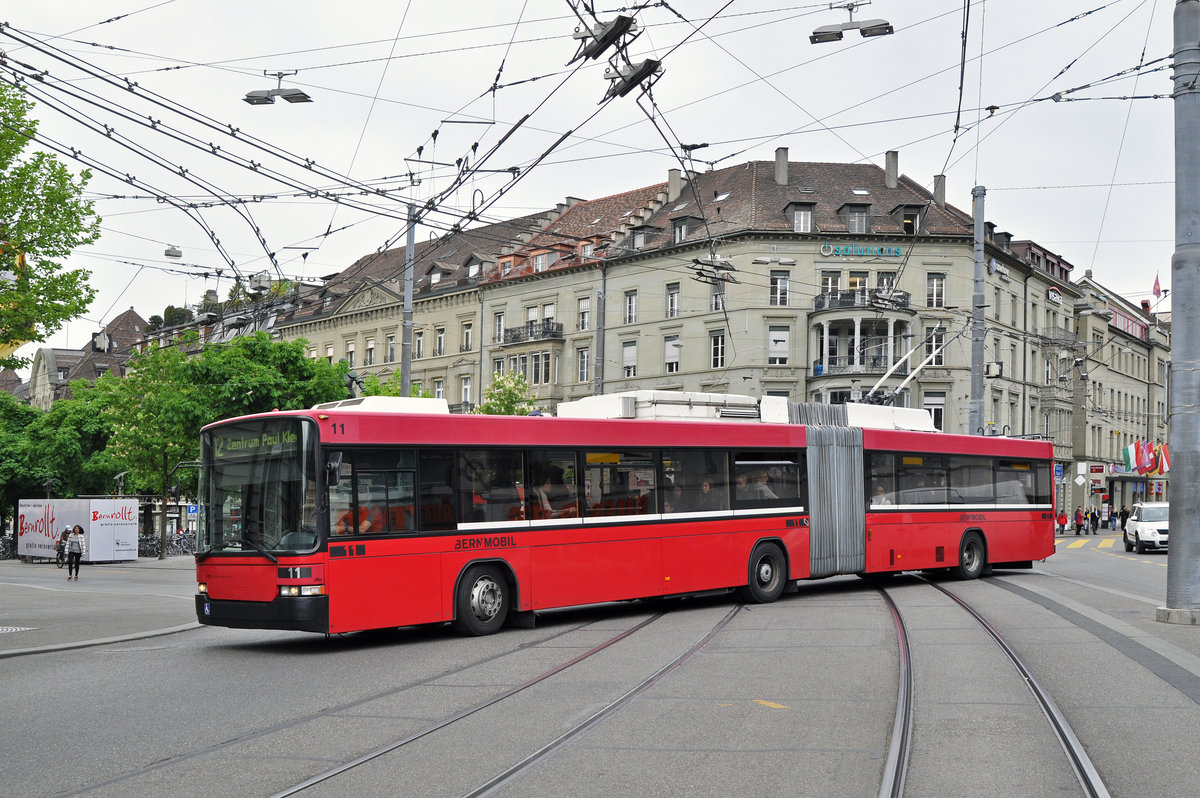 NAW Trolleybus 11, auf der Linie 12, beim Bubenbergplatz. Die Aufnahme stammt vom 09.05.2016.