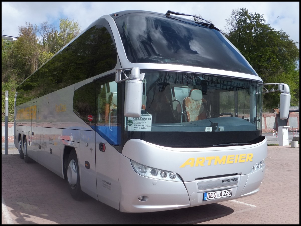 Neoplan Cityliner von Artmeier aus Deutschland im Stadthafen Sassnitz am 04.05.2014