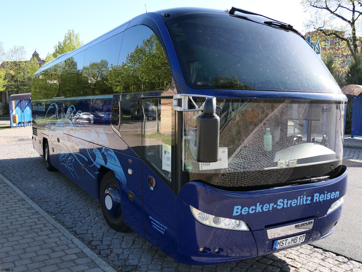 Neoplan Cityliner von Becker-Strelitz Reisen aus Deutschland in Demmin am 08.05.2022