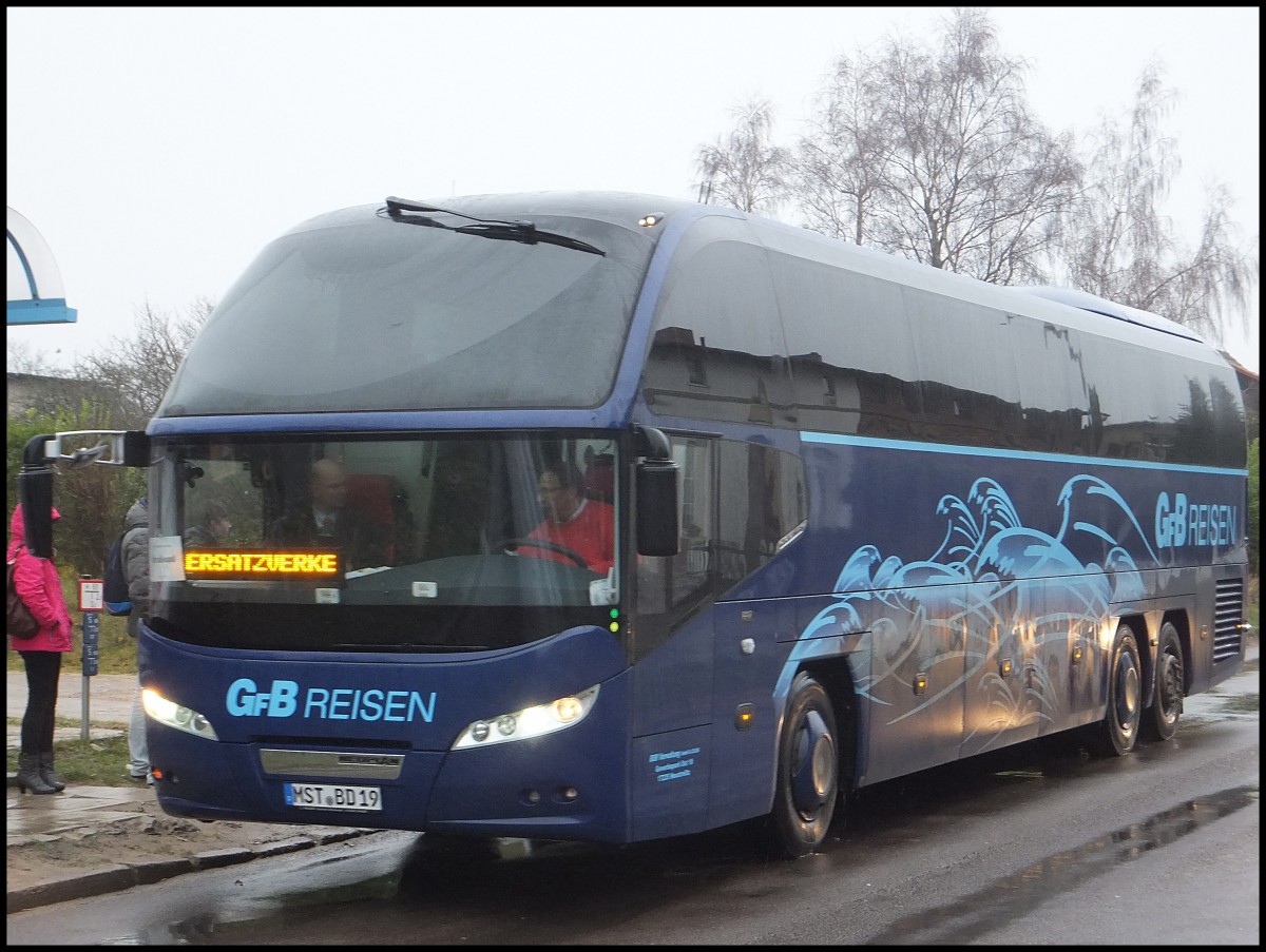 Neoplan Cityliner von GFB-Reisen aus Deutschland in Sassnitz am 16.11.2013