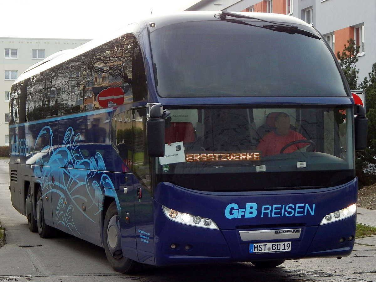 Neoplan Cityliner von GFB-Reisen aus Deutschland in Sassnitz am 22.11.2014