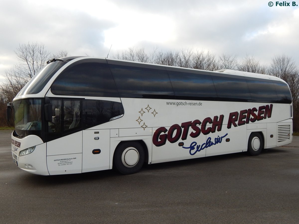 Neoplan Cityliner von Gotsch Reisen aus Deutschland vor dem Kap Arkona am 29.12.2016