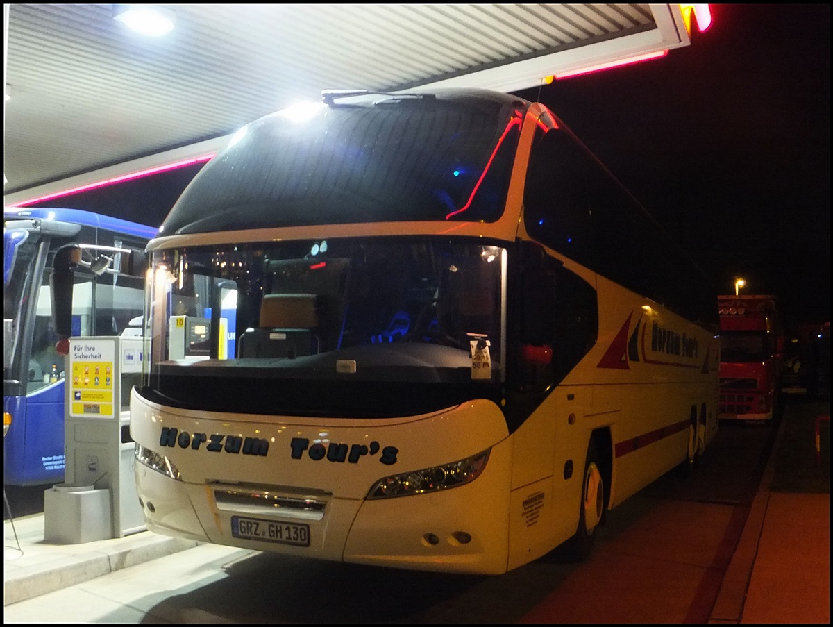 Neoplan Cityliner von Herzum Tour's aus Deutschland auf einem Rastplatz in Deutschland am 27.09.2013