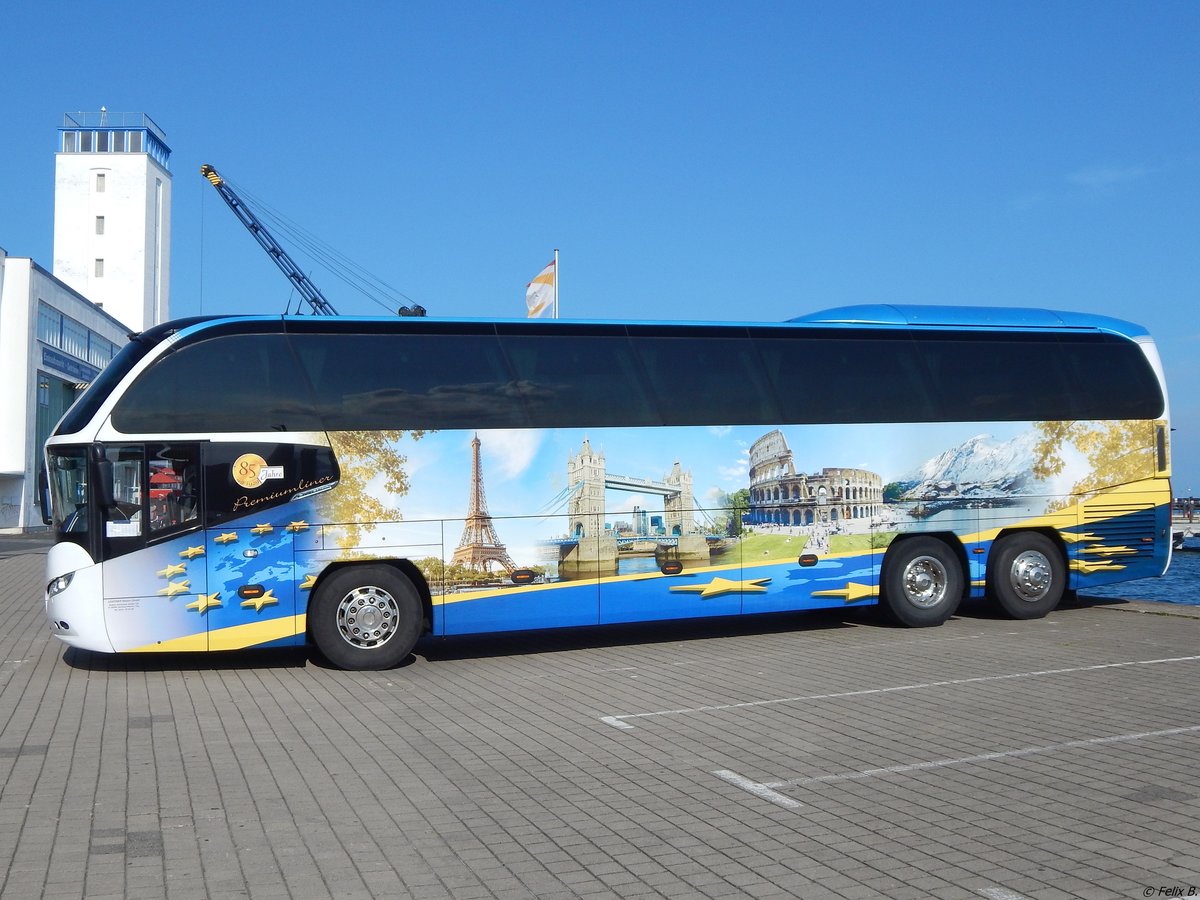 Neoplan Cityliner von Leistner Reisen aus Deutschland (ex Fischland-Darss-Tours) im Stadthafen Sassnitz am 16.09.2017