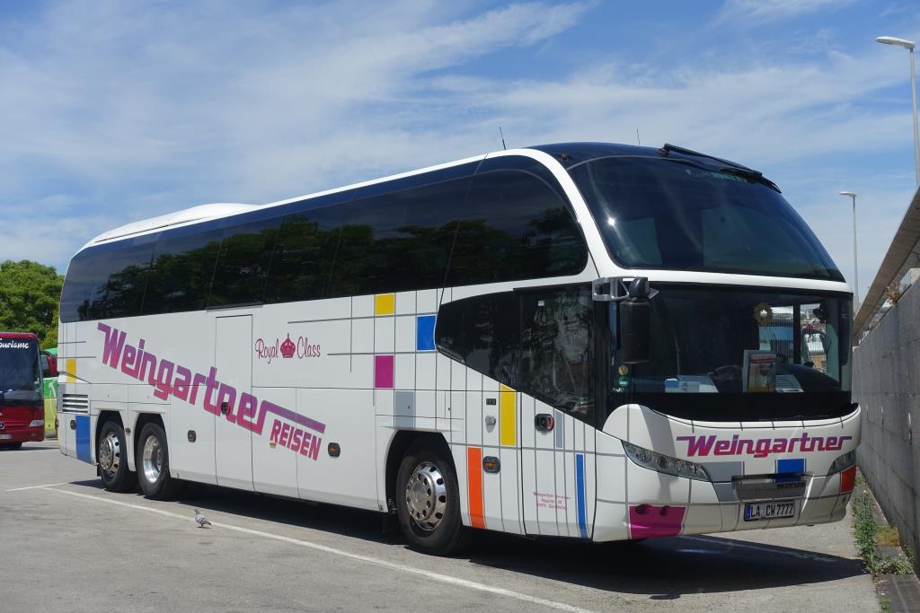 Neoplan Cityliner N 1217 C  Weingartner , Barcelona 09.06.2018