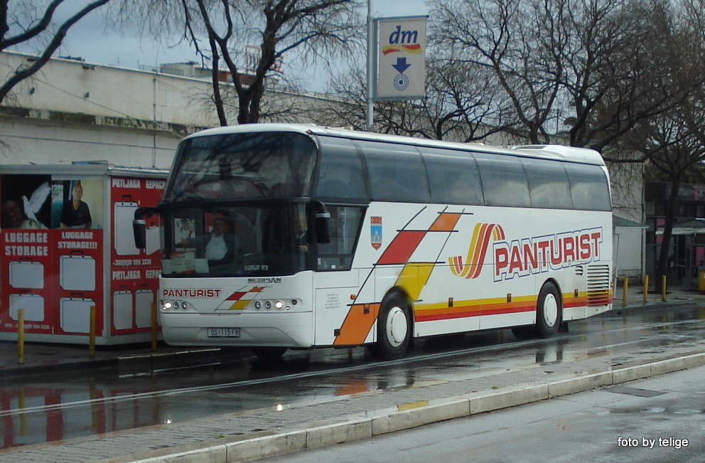 Neoplan Cityliner von Panturist Arriva,Osijek,HR, 21.01.2014. Split,HR