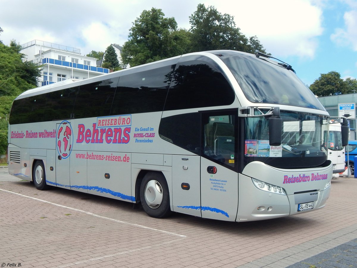 Neoplan Cityliner von Reisedienst Lausen aus Deutschland im Stadthafen Sassnitz am 13.07.2017