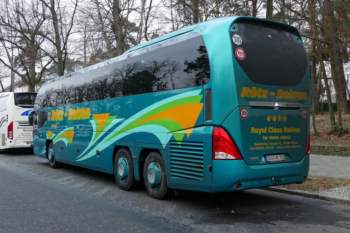 Neoplan Cityliner von 'Rötz-Reisen', Grüne Woche in Berlin, nahe Olympiastadion im Januar 2019.