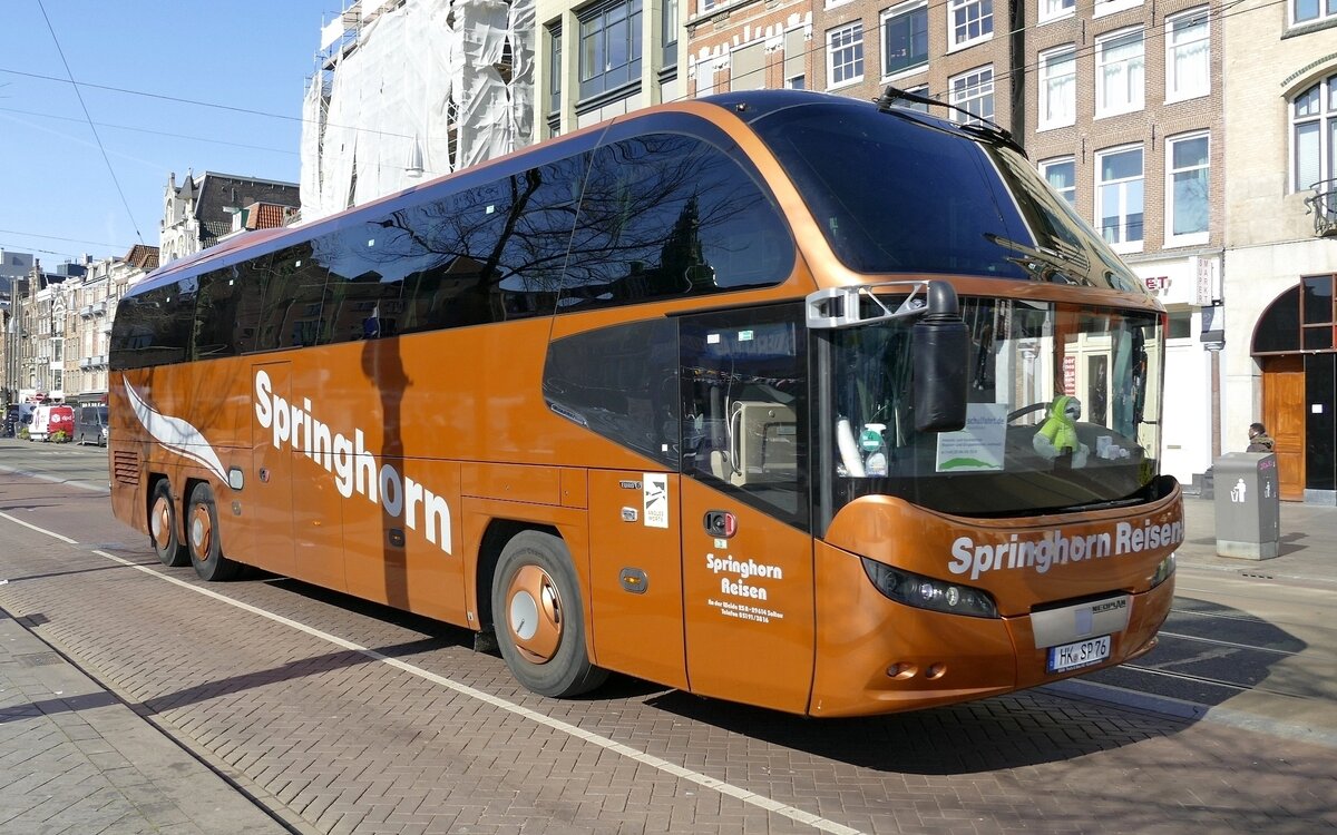 Neoplan Cityliner von Springhorn Reisen. Amsterdam im April 2023.