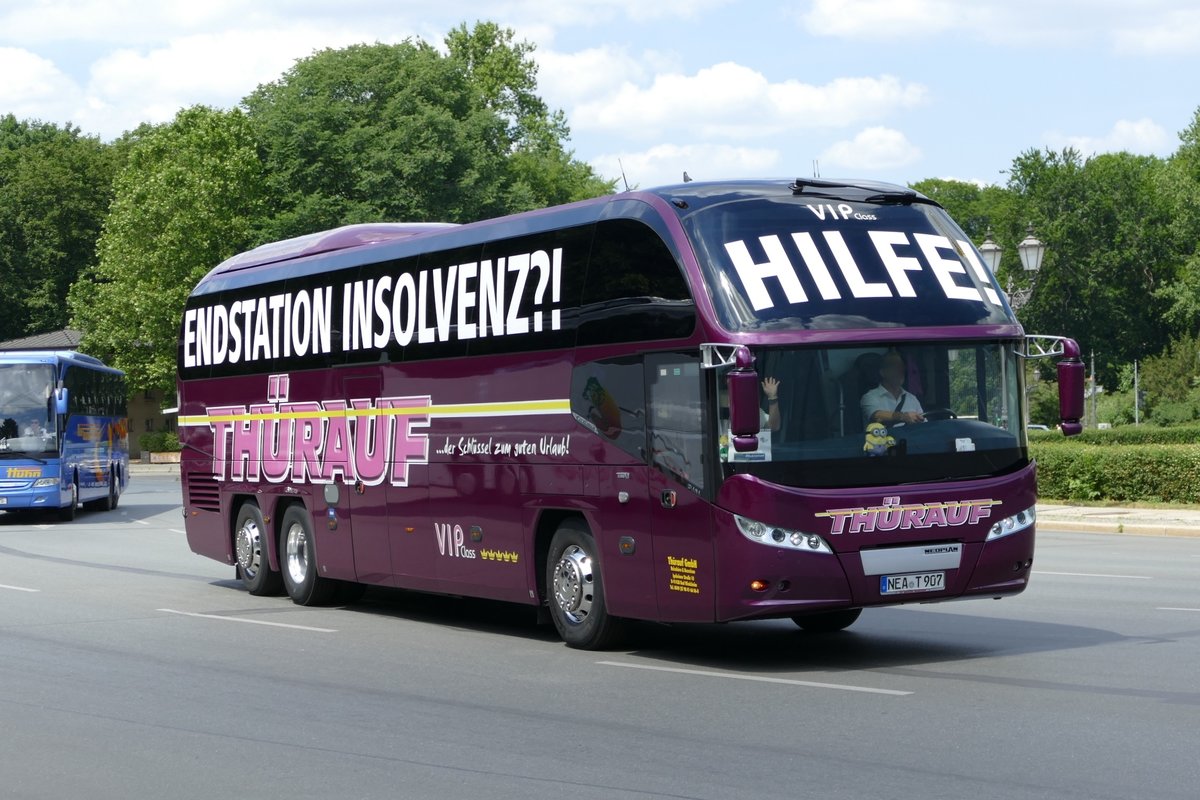 Neoplan Cityliner von 'Thürauf-Busreisen'. Berlin (Busdemo) im Juni 2020.