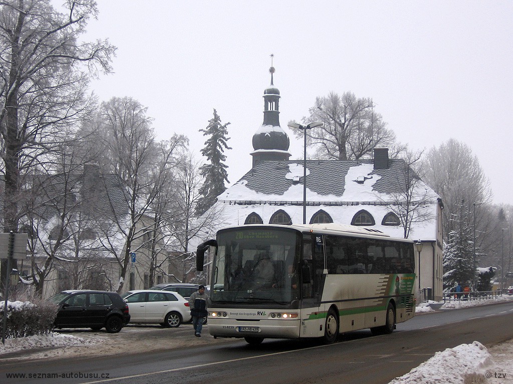 Neoplan Euroliner in Annaberg, Geyersdorferstrasse. (24. 1. 2013)
