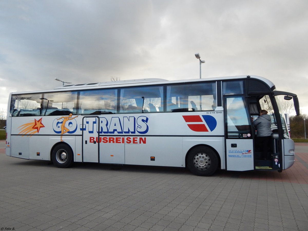 Neoplan Euroliner von Go-Trans Busreisen aus Deutschland in Sassnitz am 30.03.2015