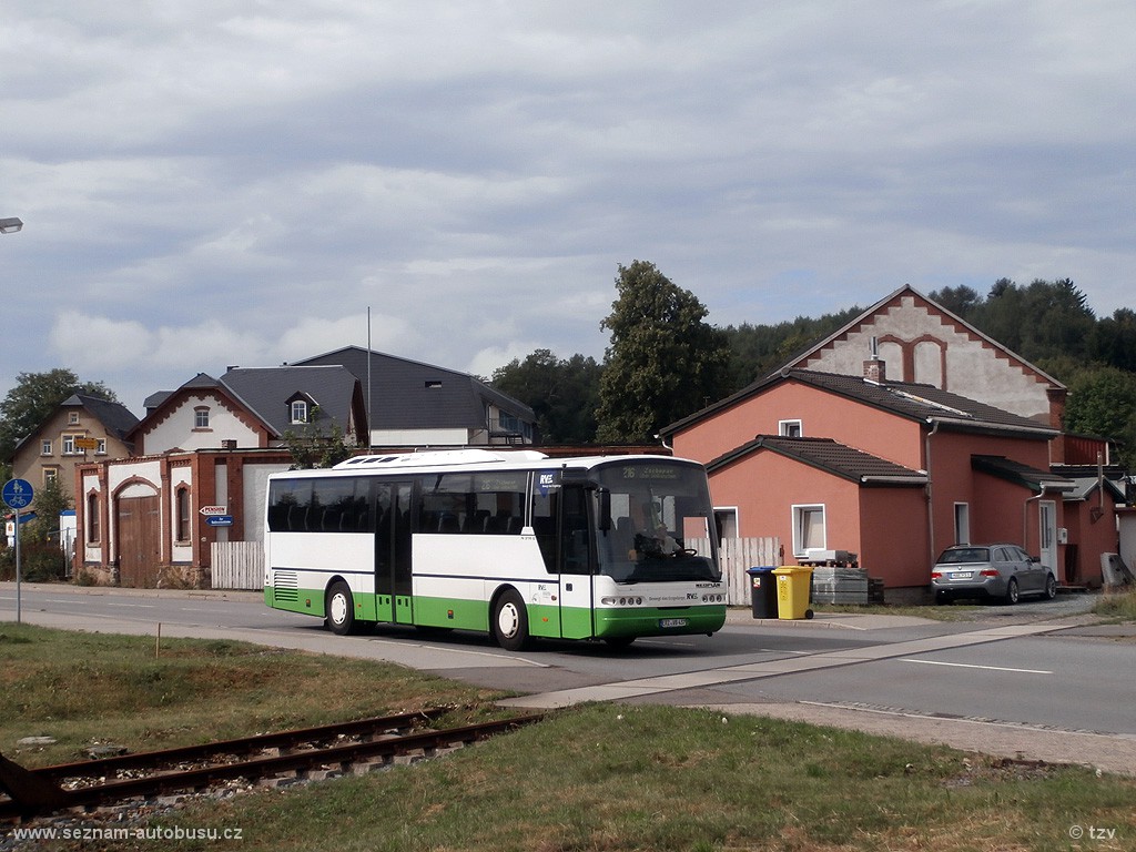 Neoplan Euroliner in Marienberg, Annaberger Strasse. Die Bahnstrecke ist alte Strecke aus Marienberg nach Reitzenhain und Křimov. (7.8.2013)