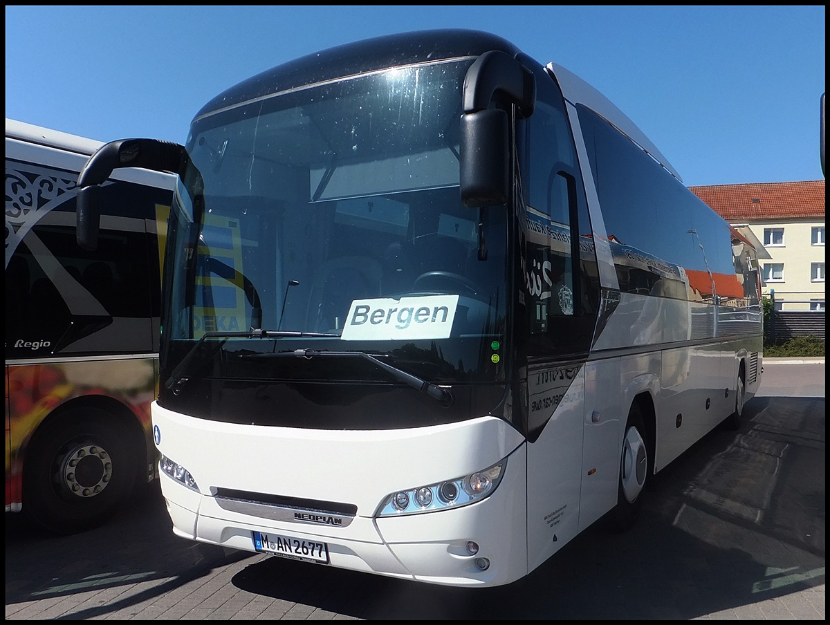 Neoplan Jetliner aus Mnchen zum Test bei der RPNV in Bergen am 26.08.2013