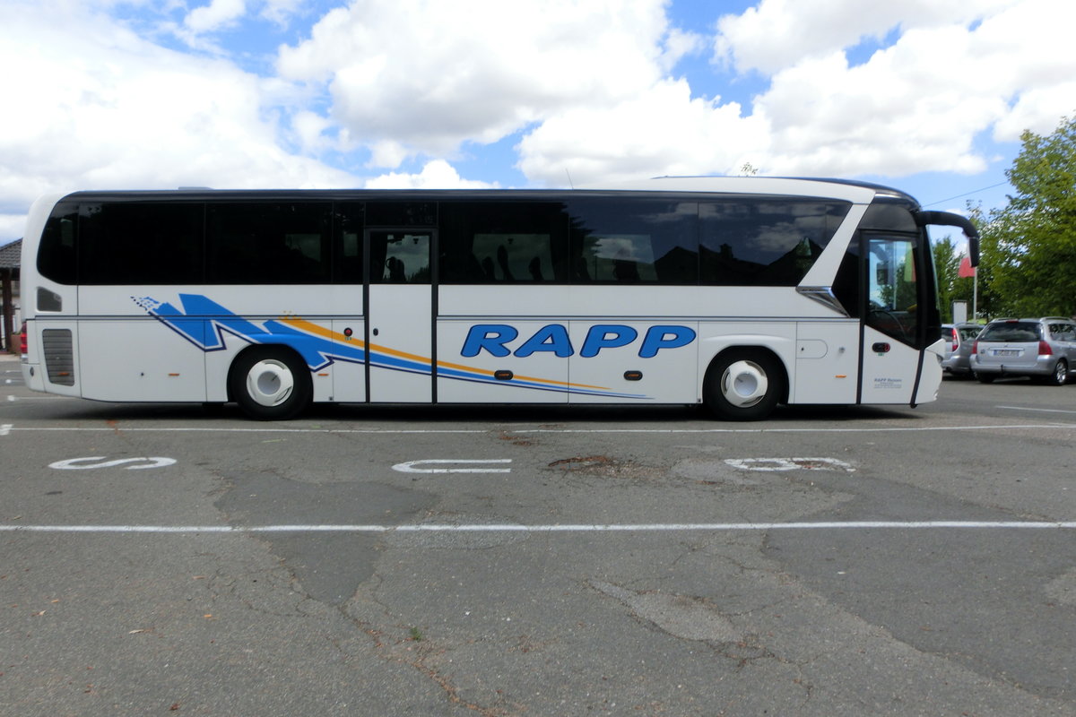 Neoplan Jetliner von Rapp Reisen am 25.07.2015 in Schweigen