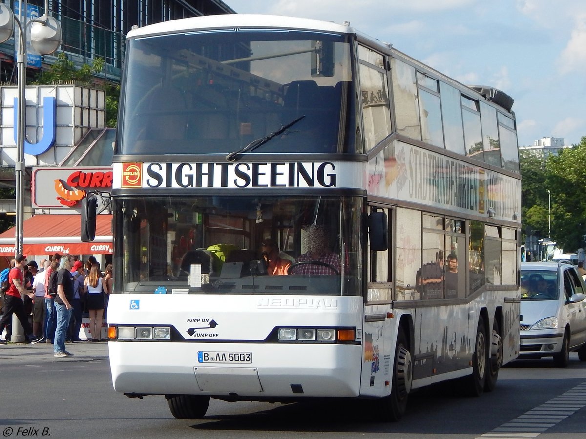 Neoplan N4026/3 von Der Tempelhofer aus Deutschland in Berlin am 09.06.2016