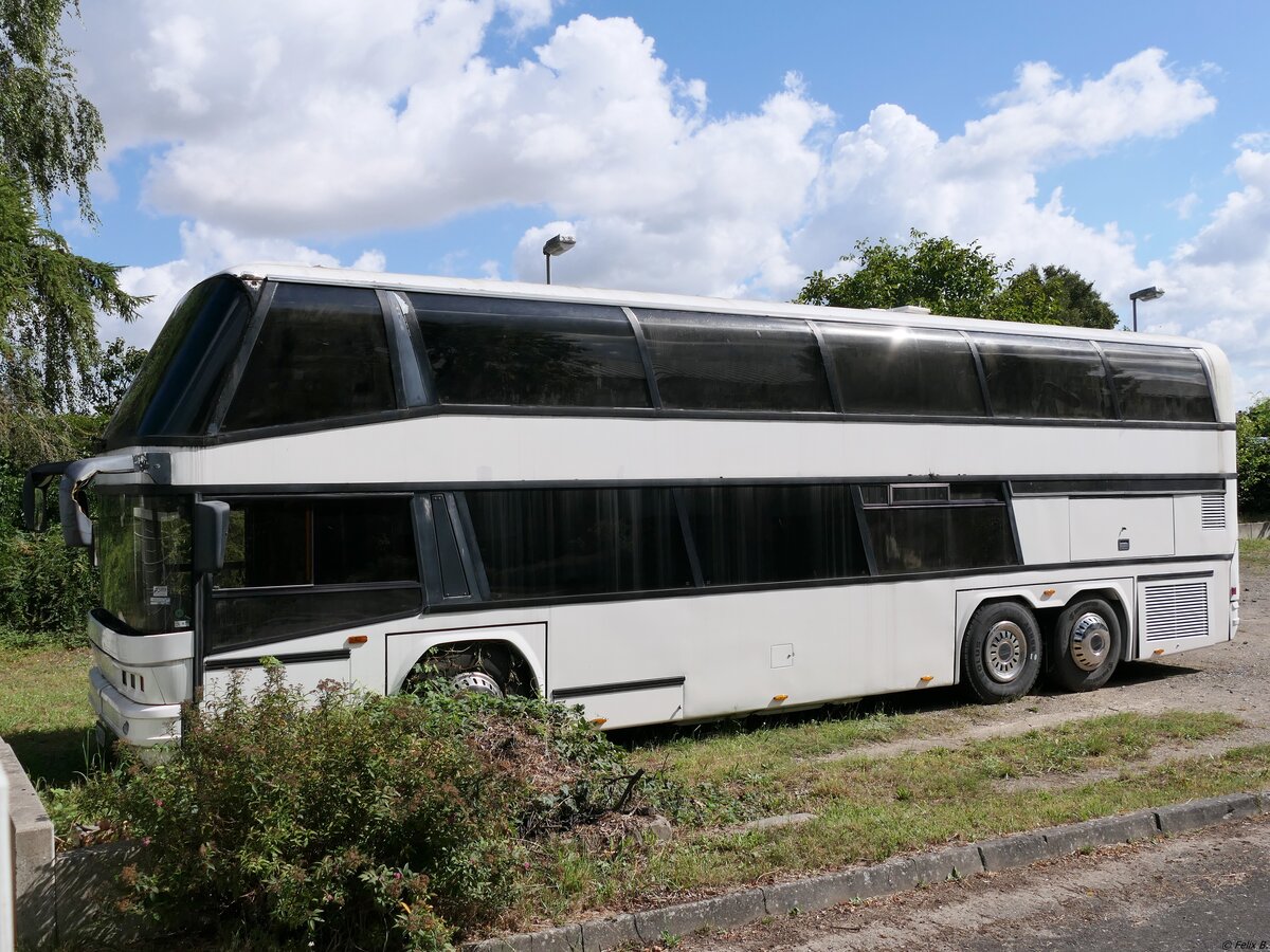 Neoplan Skyliner aus Deutschland in G�strow am 11.08.2024