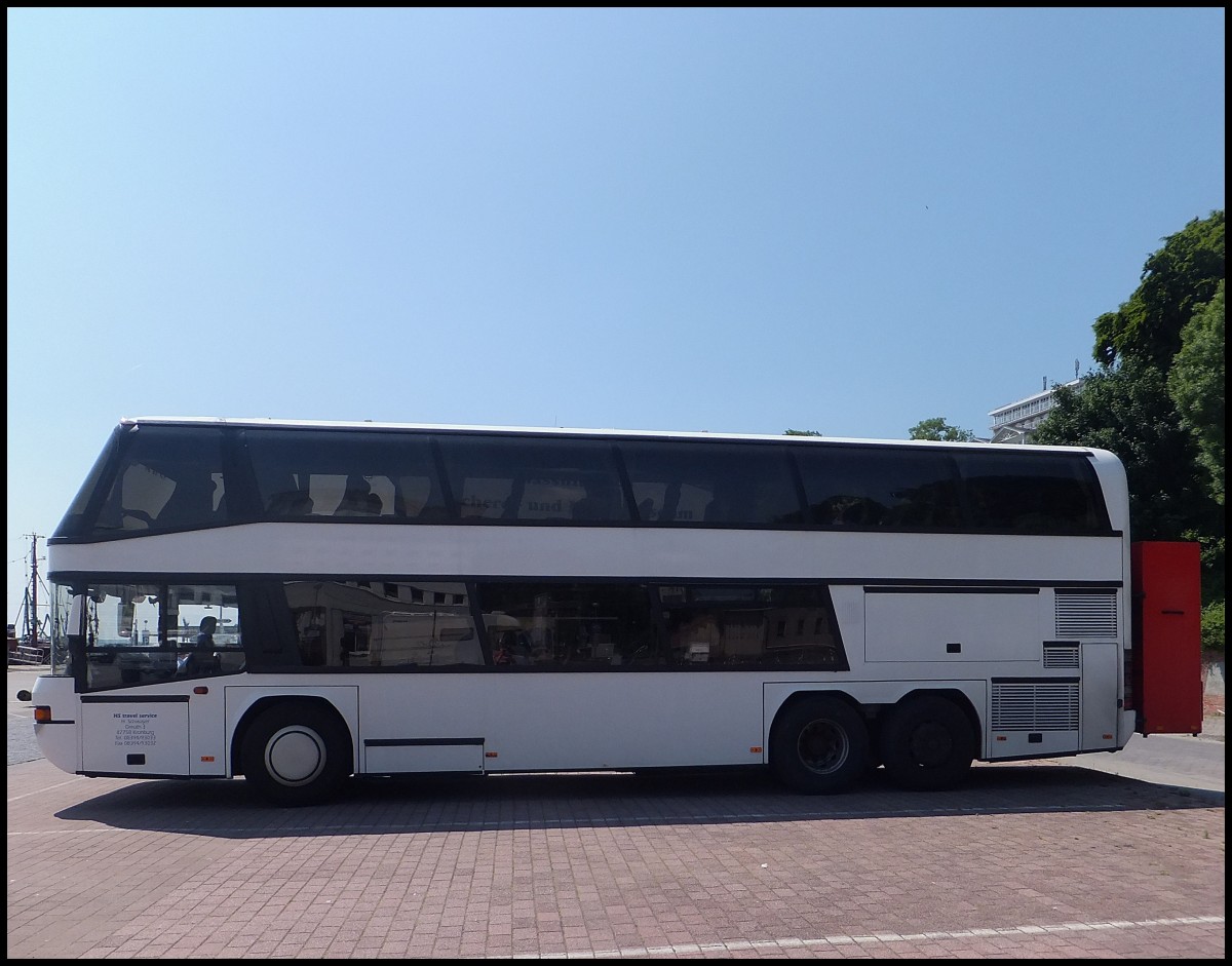 Neoplan Skyliner von HS travel service aus Deutschland im Stadthafen Sassnitz am 08.06.2013