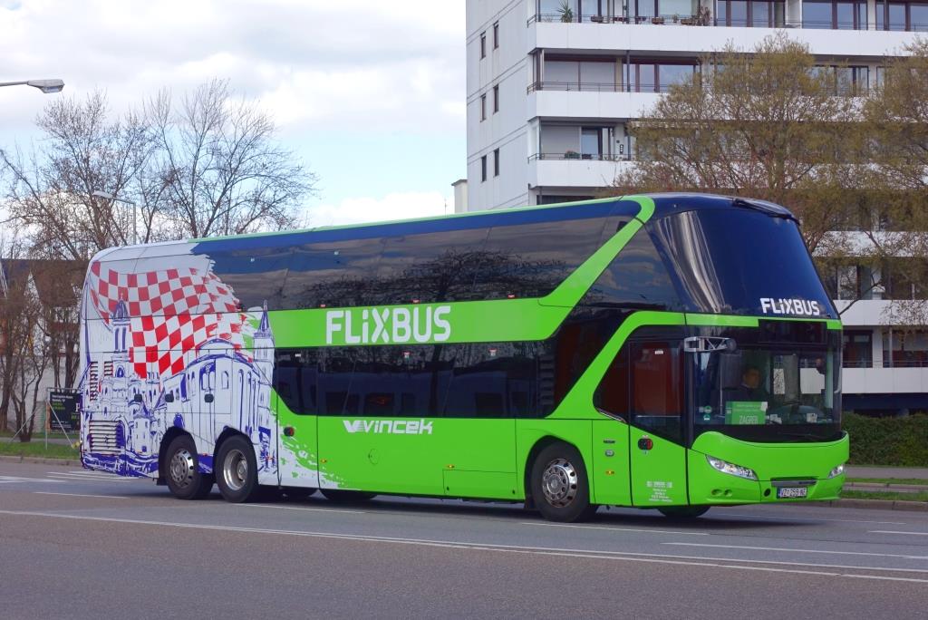 Neoplan Skyliner N 1222  Flixbus - Vincek , Mannheim März 2019