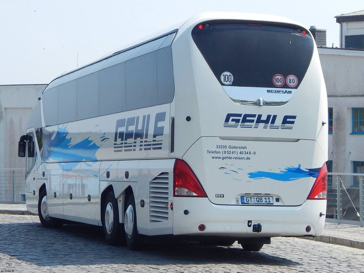 Neoplan Starliner von Gehle aus Deutschland im Stadthafen Sassnitz am 24.05.2016 